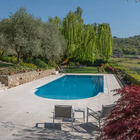 Beautiful With Private Garden And Pool