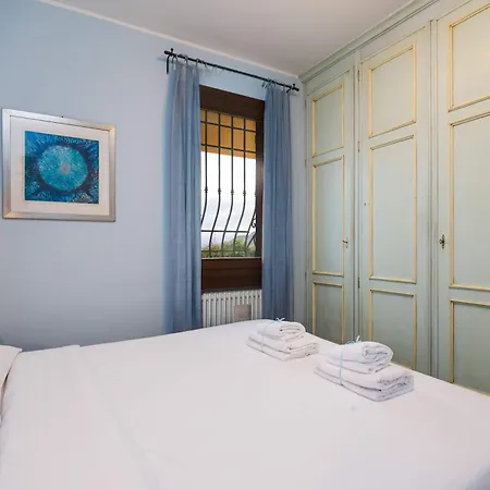 Beautiful With Private Garden And Pool *