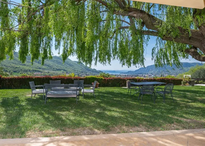 Beautiful With Private Garden And Pool Costermano